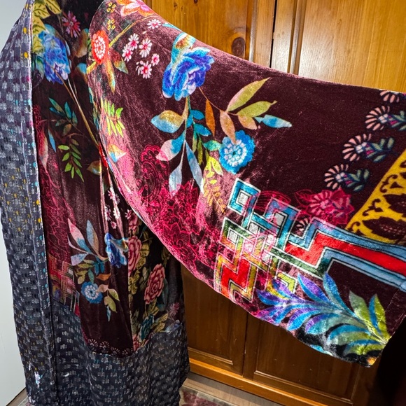 Johnny Was Kimono velvet floral and geometric burnout pattern - Size XL - Picture 5 of 16